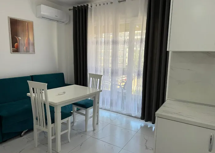 Ebis Hotel Shëngjin