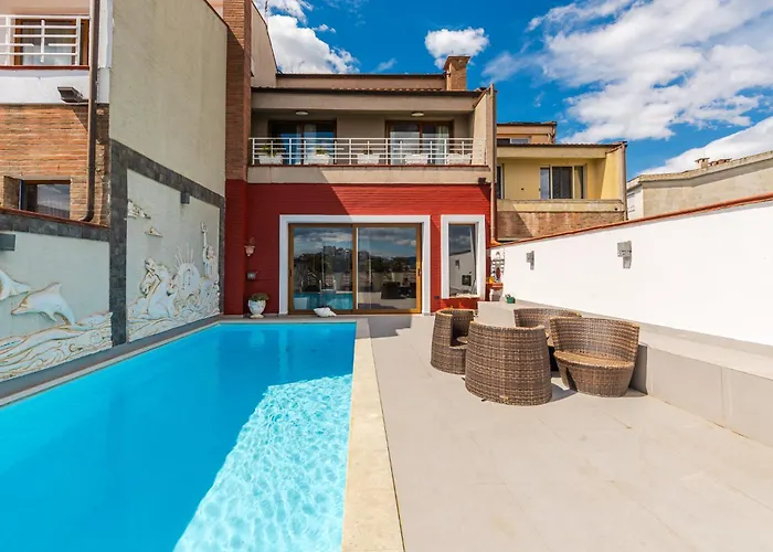Tranquility Villa With Pool Private Garden & Bbq By Pikhost Tirana