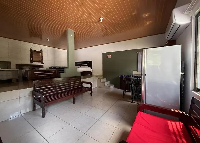 Cabinas Chinchilla Quepos