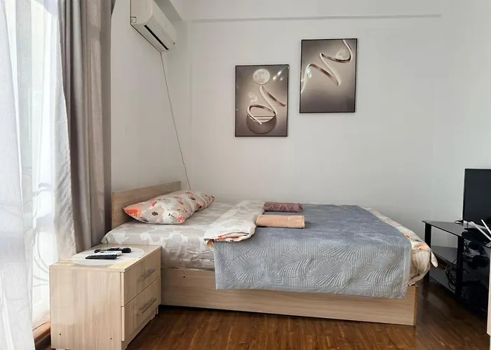 Ferienwohnung Usenbaeva 52 Near Complex The Gum Bischkek