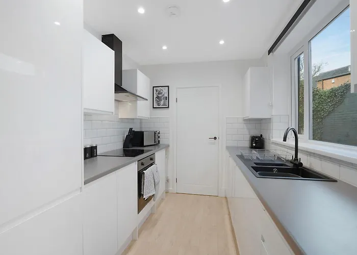 Sunderland 3Br Retreat Sleeps 6 By Stay With Us
