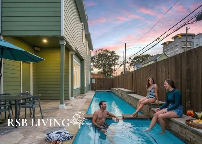 Charming 4Br Holiday Home In Houston Heights