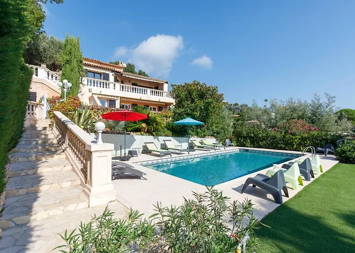 Jolie Bastide 5 Chambres Avec Belle Vue Mer Mandelieu