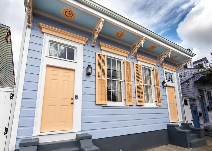 Villa St Philip Gem 5 Bed-5 Bath Steps To Fq - Monthly New Orleans