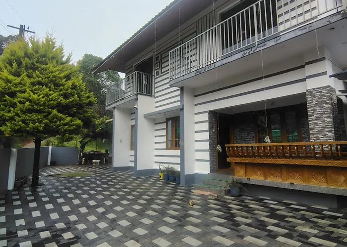 Green Leaf Premium Villa Munnar