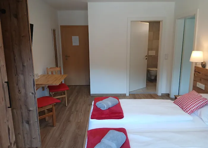 Haus Huber Zimmer und Apartments Mittersill