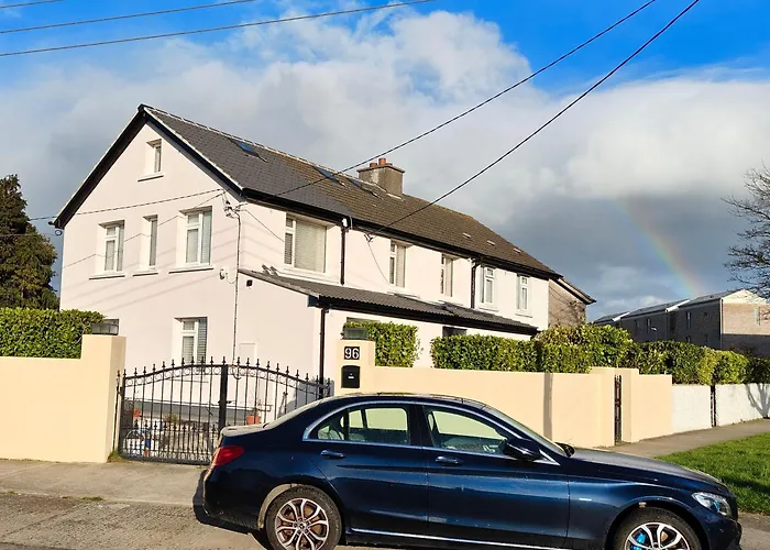 Modern Ensuite Double Bedroom In Dundrum Dublin
