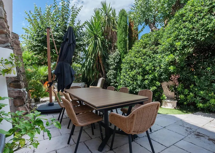 Villa Large House With Garden Near The Sea Saint-Raphaël