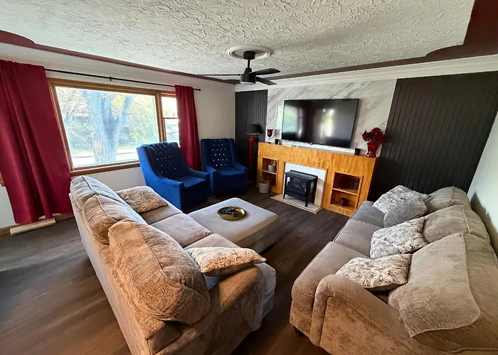 Merlot House YYC