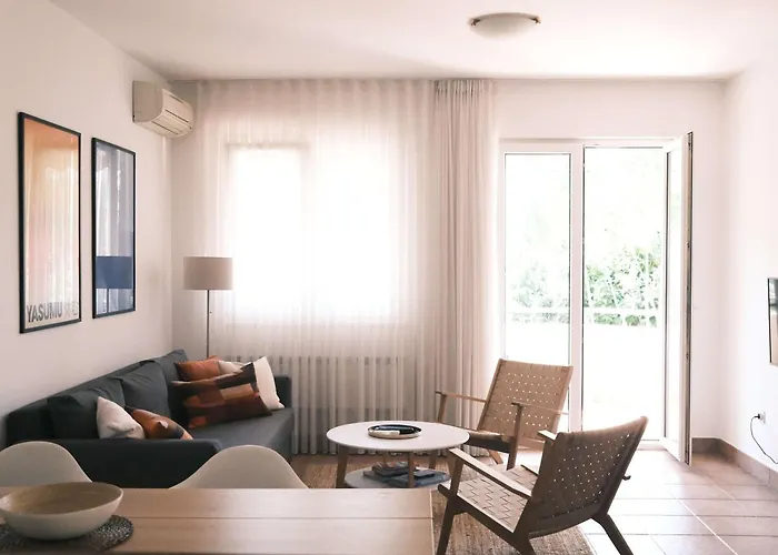 Kotoro Apartment, Sea View, 60M To Beach, Free Parking Dobrota