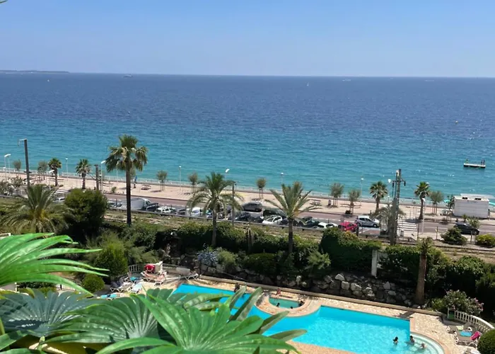 BY NEPTUNE - La Palme Azur Beach view Cannes