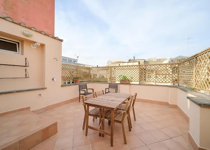 Juan'S Trevi Apartment Buddyrent Rom