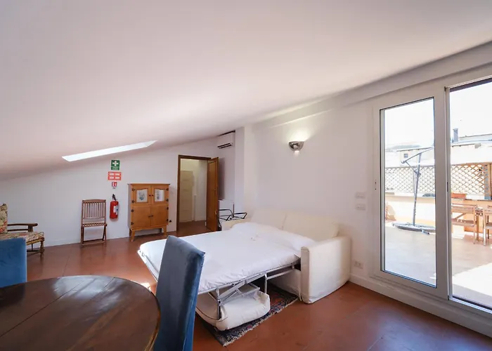 Juan'S Trevi Apartment Buddyrent Rom