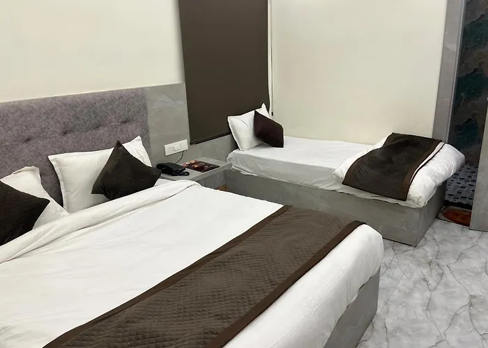 Hotel Divaa Inn Mathura