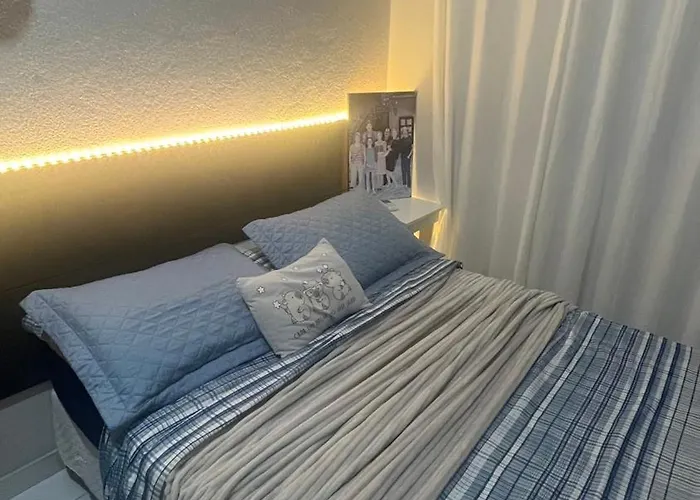 Casa Com 2 Quartos, Sendo Um Suite, Super Aconchegante Para Temporada Florianópolis