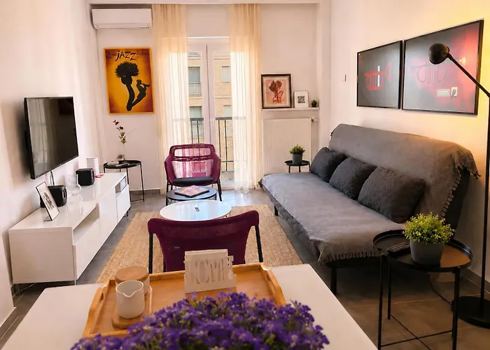 Stylish & Bright 2Br In Central Thessaloniki - Walk Everywhere - Near Helexpo