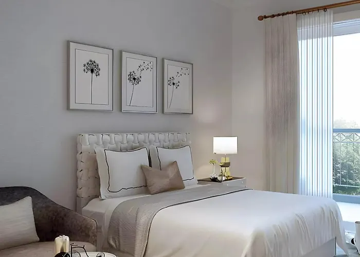 Luxury Apartment In Vincitore Benessere, Dubai