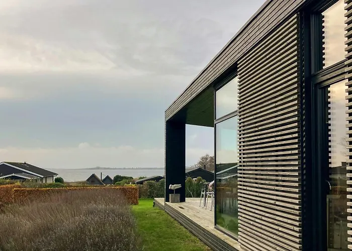 Villa Modern House With Sea View Near Fåborg