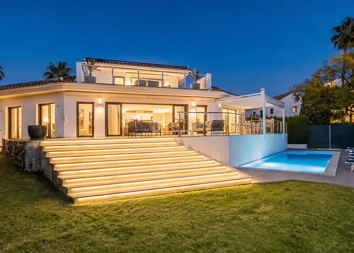 Vacation Marbella I Villa Sharma, Sea View Villa, Prime Location, Heated Pool, Sauna, Cine & Entertainment Room, Close To The Beach And Puerto Banus
