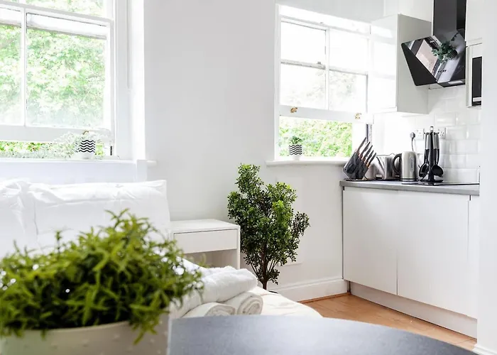 Studio Near Bayswater Station - 17 London