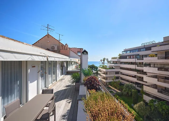 2 Bedroom Sea View Penthouse Apartment Near La Croisette Miami Penthouse Cannes