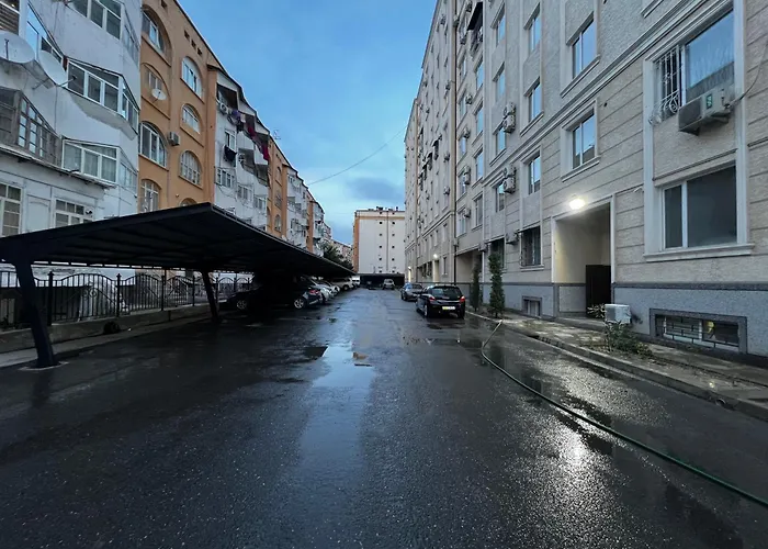 Уютная Квартира С Двориком В Центре Города Chudschand