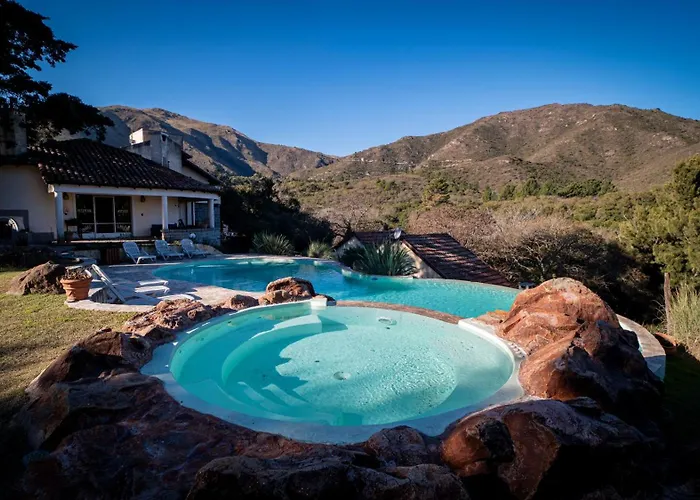 Cabanas El Mirador La Falda