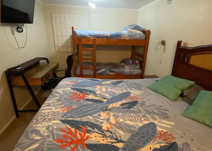 Habitacion Amplia Con Cama De Dos Plazas Mas Una Cama Individual Y Amplio Bano Exclusivo Puerto Montt
