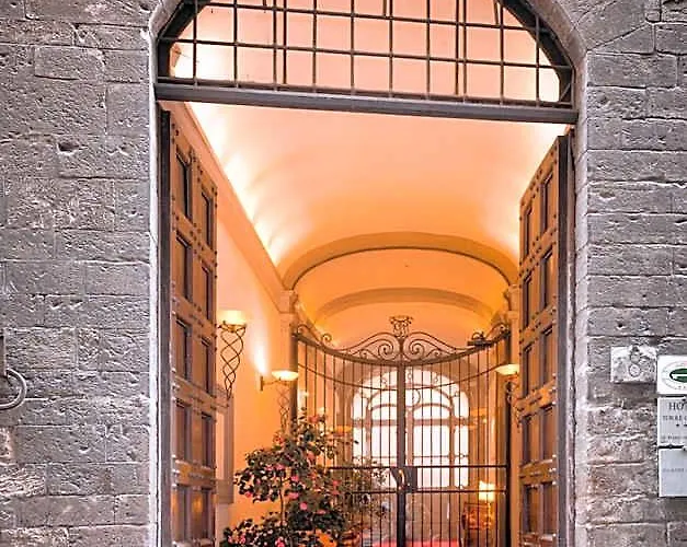 Hotel Torre Guelfa Palazzo Acciaiuoli Florenz