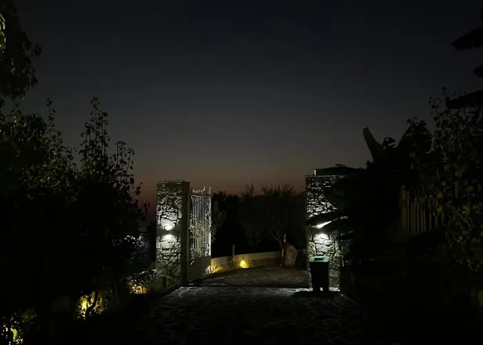 Palermiti Luxury Rooms Himarë