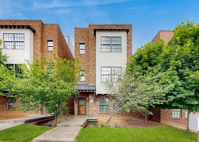 Villa Brick Manor Unit A Nashville