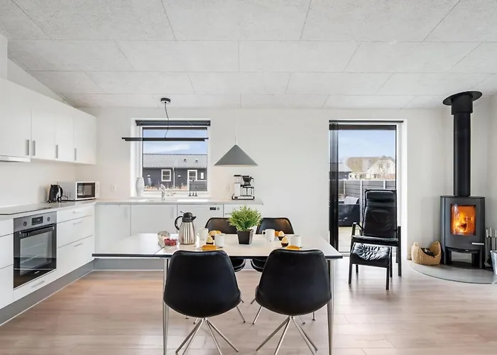 Holiday Home Dorrit - 1-2Km From The Sea By Interhome Hvide Sande