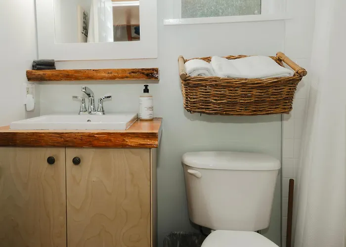 Surf Haven - Cabin In Ucluelet - Sleeps 5