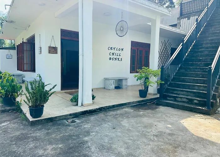 Hostel Ceylon Chill Bunks Ampitiya
