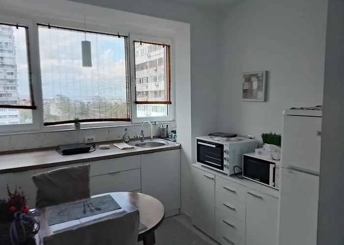 Sea Apartment Lazur - Next To The Beach Burgas City