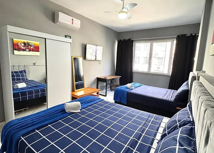 Na Quadra Da Praia Posto 5 Nsc1137-401 Rio de Janeiro