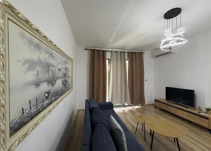 Lake Escape - Home & Office 3 Tirana