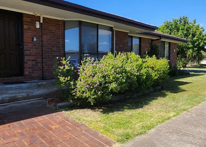 Ferienwohnung Lbarza Family Friendly 3Br With Backyard & Single Garage Near Hospitals & Sporting Grounds Shepparton