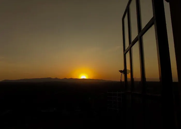 The Red Mirage - Rooftop Swimming Pool, Rooftop Gym, 270 Cafe, Rooftop Games Room, Parking, Children Playground Nairobi