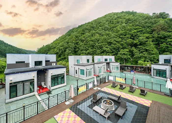 Maldive Junwon Maeul Pet-Friendly Resort Chuncheon