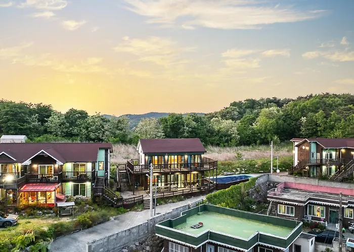 Gyeongju Byeolgwadaliyagi Dog-Friendly Pension