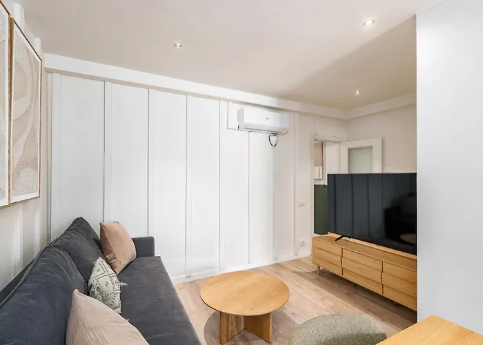 Ferienwohnung Creu Coberta Barcelona