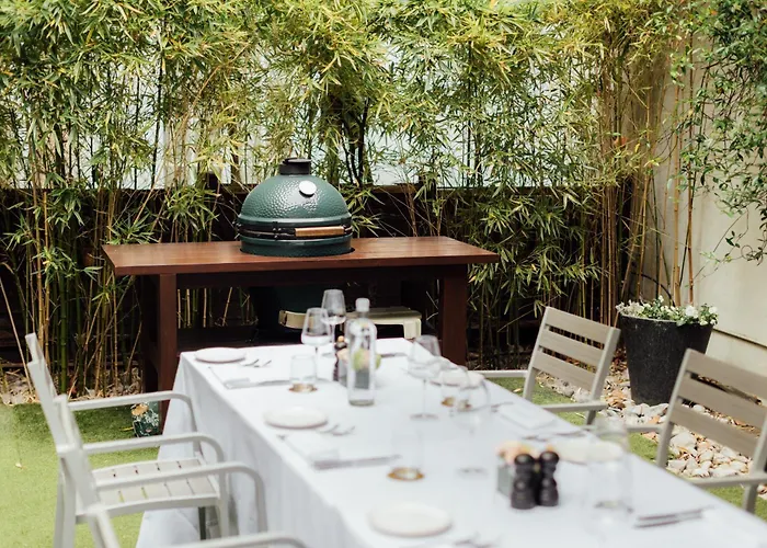 Hotel Roseate House London