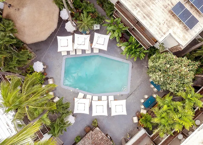 White Sands Hotel Honolulu