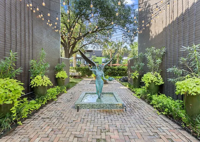 Swiss Avenue Spacious Loft Dallas