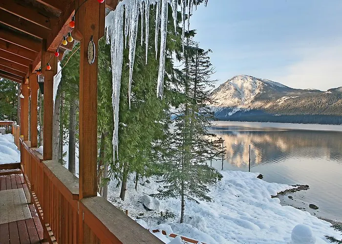 Lake Wenatchee Getaway - Lakefront Weekend Hideout Telma
