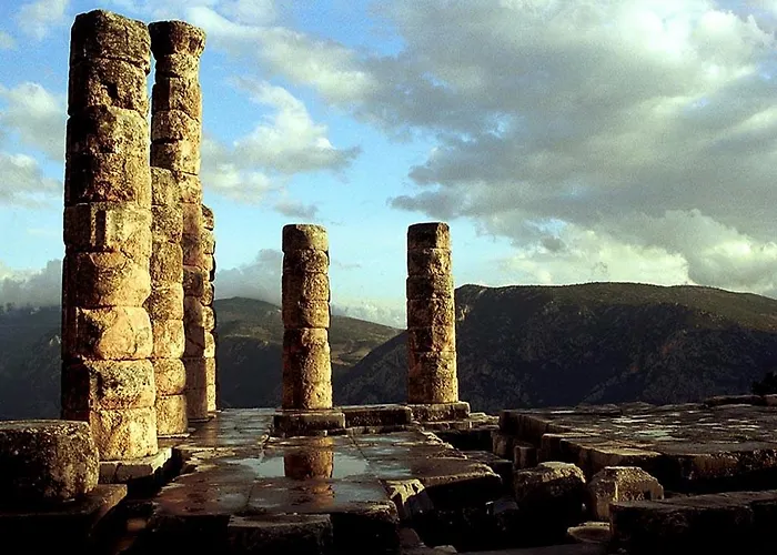 Delphi Palace