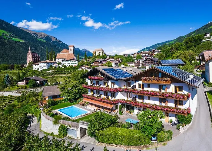 Hotel-Garni Appartement Gartenheim Schenna