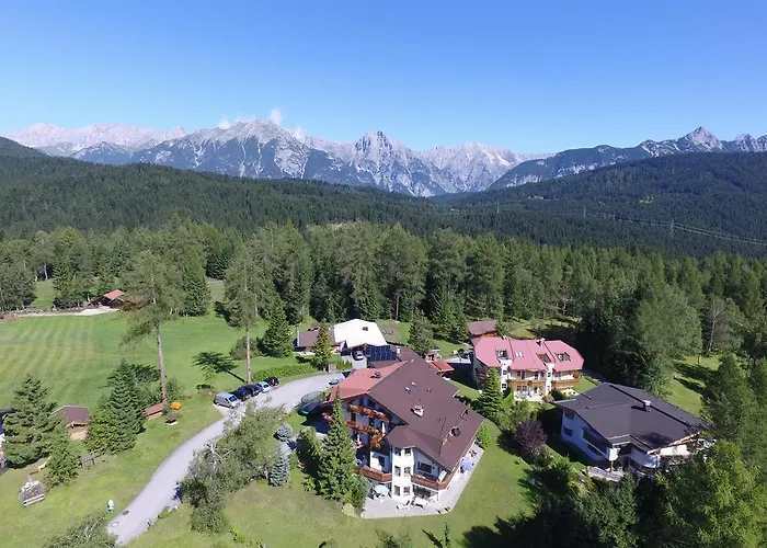 Landhaus Charlotte Apartments Tirol Seefeld in Tirol