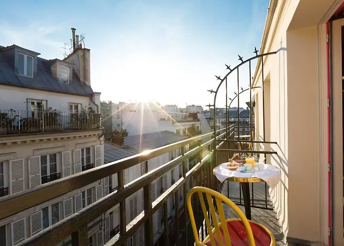 Hotel Grand Amour Paris
